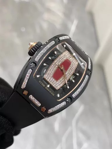 BBA Richard Miller RM0071⃣️Case: Uses the same ZTA white/black ceramic case as the original.2⃣️Movement: Exclusively customized movement to restore the original3⃣️Watch diameter: 1:1 restore the original 45.66x31.40mm, thickness is 11.85MM4⃣️Watch mirror material: Sapphire crystal mirror double anti-glare effect.5⃣️Watch strap material: Imported fluororubber watch strap, corrosion-resistant, comfortable and durable6⃣️Watch buckle: The latest titanium metal material7⃣️Diamond setting process: Breaking the traditional machine setting process, pure hand-made setting 8⃣️Electroplating process: PVD electroplating platinum