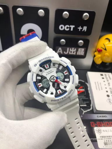 Hot selling GA-120 hand-raise light Casio G-SHOCK--classic shockproof dial design👍In stock and shipped immediately, 45-degree automatic hand-raise light function with strong visual impact🙈LCD liquid crystal display💡Stopwatch speed function accurate to 1/1000 second⌛Shockproof📣Anti-magnetic💥200 meters waterproof🏊48 city time📲Countdown⏳Alarm clock⏰Fully automatic calendar and other powerful functions