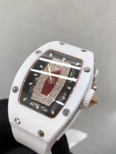 BBA Richard Miller RM0071⃣️Case: Uses the same ZTA white/black ceramic case as the original.2⃣️Movement: Exclusively customized movement to restore the original3⃣️Watch diameter: 1:1 restore the original 45.66x31.40mm, thickness is 11.85MM4⃣️Watch mirror material: Sapphire crystal mirror double anti-glare effect.5⃣️Watch strap material: Imported fluororubber watch strap, corrosion-resistant, comfortable and durable6⃣️Watch buckle: The latest titanium metal material7⃣️Diamond setting process: Breaking the traditional machine setting process, pure hand-made setting 8⃣️Electroplating process: PVD electroplating platinum