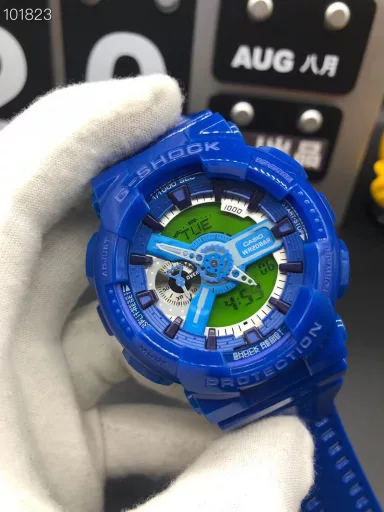 GA-110 Hand-raise Light Casio G-SHOCK--Classic shockproof dial design👍In stock and shipped immediately, 45-degree automatic hand-raise light function with strong visual impact🙈LCD liquid crystal display💡Stopwatch speed function accurate to 1/1000 second⌛Shockproof📣Anti-magnetic💥200 meters waterproof🏊48 city time📲Countdown⏳Alarm clock⏰Fully automatic calendar and other powerful functions
