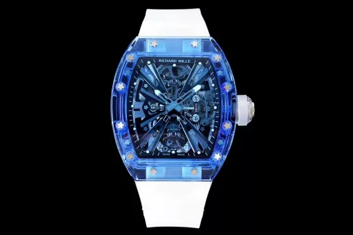 RM Factory reproduces the extraordinary sports quality of Richard MillerAchieving the integration of material innovation and watch architecture, launching a generation of legendary RM12-01 Tourbillon Sapphire Transparent Edition[Case] ​​A fully transparent case is created by combining sapphire crystal to form a technically coherent and visually inseparable whole.The integrated base plate and case are integrated into one, inspired by the chassis of a racing car, which enhances rigidity and impact resistance.[Dial] The lines are inspired by the structural form of architectural design, and the tubular inclined configuration provides optimal rigidity and torsional rigidity, with excellent resistance to thermal changes and corrosive elements. The base plate supports a grade 5 titanium bridge, which is highly original in terms of three-dimensional structure. This outstanding architectural style can withstand accelerations of more than 5,000 Gs.[Movement] The Swiss standard custom-made tourbillon movement proudly displays the ultimate hand-made refinement of the movement through the sapphire crystal. The playful combination of polished pivots, satin polishing, circular surface treatment and high polishing presents a stunning visual effect. RM has broken through the technical barriers and achieved this masterpiece with a transparent movement, bringing a bright and moving appearance to the RM12-01.