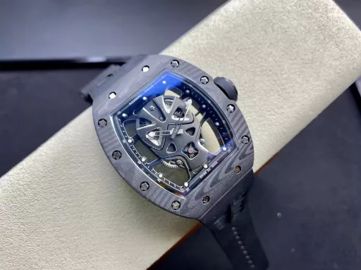 Richard Mille RM52-06 Skull Mysterious Mask watch is evolved from the popular RM52 Skull Bone, a mysterious creation, a mysterious expression. The mysterious mask looks like the masks of Iron Man, Ant-Man, and Spider-Man in 