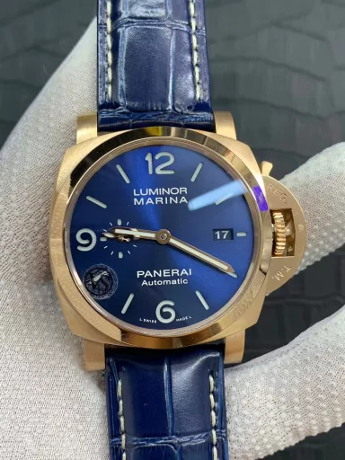 VS: 44MM 