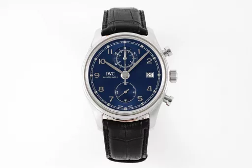 Aps new Portuguese chronograph. The new customized integrated module restores the functions of the chronograph minute hand and the chronograph hour hand on the same small dial. The watch size 42*13.5mm is exactly the same as the original size. The cal89361 movement is copied, and all functions are fully realized, including the operation feel and calendar adjustment method, which are completely consistent with the original movement. The new customized machine has outstanding stability, comparable to the large three-hand, no after-sales worries, welcome everyone to play with it