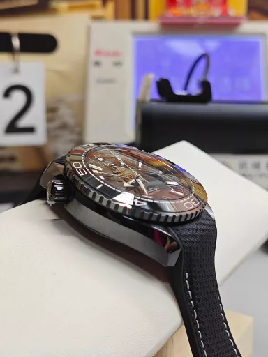 VS Omega Seamaster Deep Sea Black