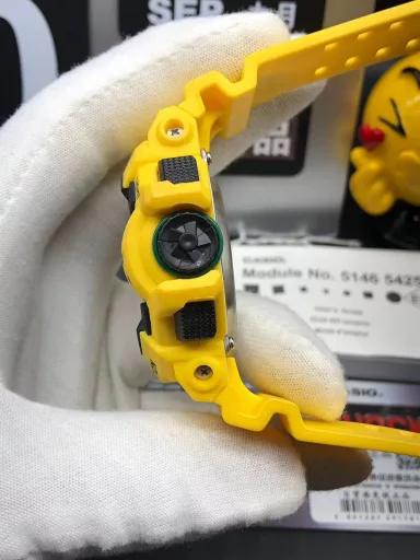 GA-400 hand-raise light Casio G-SHOCK--classic shockproof dial design👍In stock and shipped immediately, 45-degree automatic hand-raise light function with strong visual impact🙈LCD liquid crystal display💡Stopwatch speed function accurate to 1/1000 second⌛Shockproof📣Anti-magnetic💥200 meters waterproof🏊48 city time📲Countdown⏳Alarm clock⏰Fully automatic calendar and other powerful functions