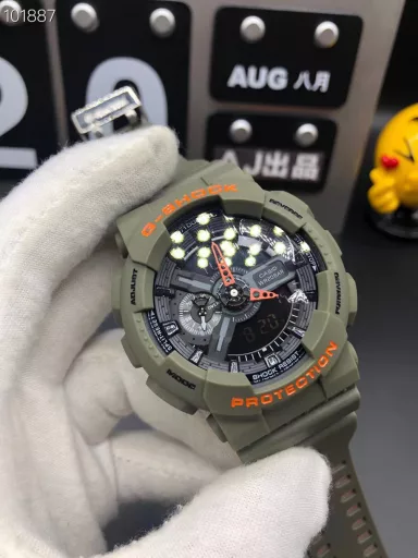 GA-110 Hand-raise Light Casio G-SHOCK--Classic shockproof dial design👍In stock and shipped immediately, 45-degree automatic hand-raise light function with strong visual impact🙈LCD liquid crystal display💡Stopwatch speed function accurate to 1/1000 second⌛Shockproof📣Anti-magnetic💥200 meters waterproof🏊48 city time📲Countdown⏳Alarm clock⏰Fully automatic calendar and other powerful functions