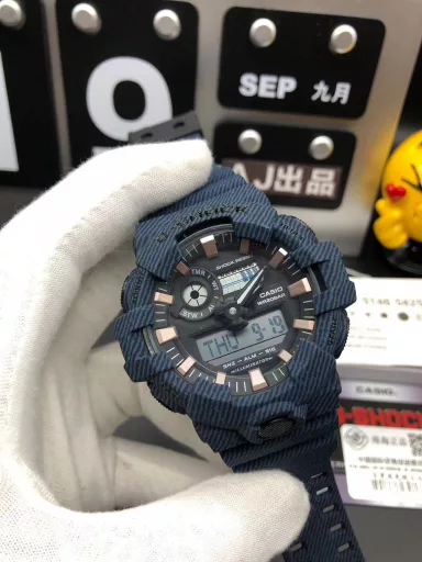 Hot selling GA-710 hand-raise light Casio G-SHOCK--classic shockproof dial design👍In stock and shipped immediately, 45-degree automatic hand-raise light function with strong visual impact🙈LCD liquid crystal display💡Stopwatch speed function accurate to 1/1000 second⌛Shockproof📣Anti-magnetic💥200 meters waterproof🏊48 city time📲Countdown⏳Alarm clock⏰Fully automatic calendar and other powerful functions