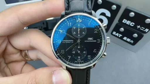 ZF Discovery Magazine, IWC Portuguese series IW371617 watch, stainless steel bracelet case, silver-white panda dial, 69355 automatic machinery, 41 mm.