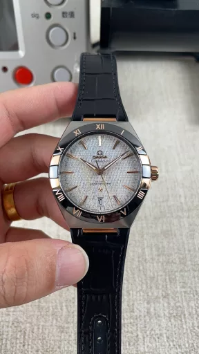 VS Omega Fifth Generation Gold Constellation 8900 Movement