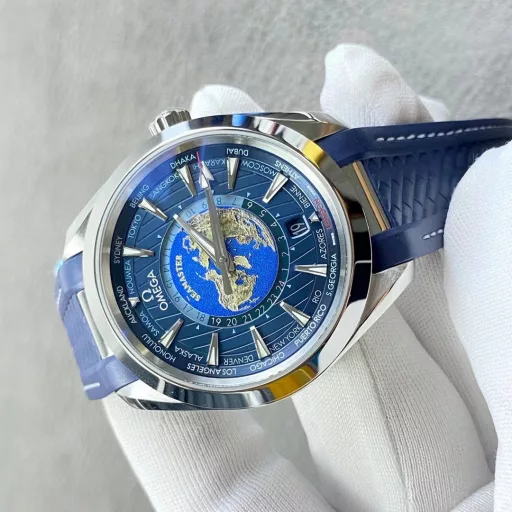 Omega Seamaster 43MM Aqua Terra World Time Watch, Tape Model! A world time watch that you can wear to travel around the world, laser-ablated blue ocean, relief outline of land, 24-hour hesalite crystal ring. The vast world is at your fingertips, and you can start your global journey in a small space! Produced by vs