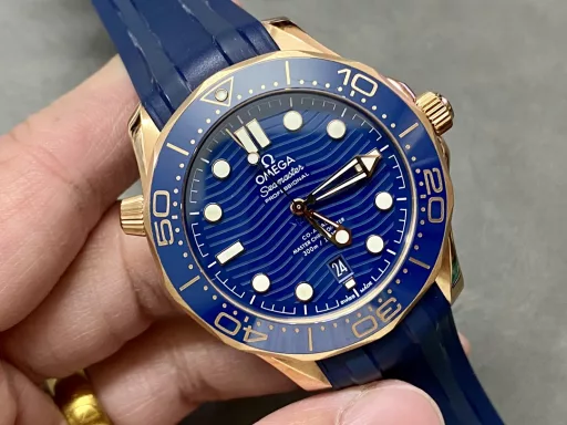 Vs Omega full rose gold Seamaster 300m 8801 movement 42mm