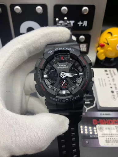 Hot selling GA-120 hand-raise light Casio G-SHOCK--classic shockproof dial design👍In stock and shipped immediately, 45-degree automatic hand-raise light function with strong visual impact🙈LCD liquid crystal display💡Stopwatch speed function accurate to 1/1000 second⌛Shockproof📣Anti-magnetic💥200 meters waterproof🏊48 city time📲Countdown⏳Alarm clock⏰Fully automatic calendar and other powerful functions