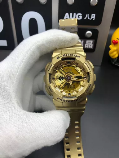 GA-110 Hand-raise Light Casio G-SHOCK--Classic shockproof dial design👍In stock and shipped immediately, 45-degree automatic hand-raise light function with strong visual impact🙈LCD liquid crystal display💡Stopwatch speed function accurate to 1/1000 second⌛Shockproof📣Anti-magnetic💥200 meters waterproof🏊48 city time📲Countdown⏳Alarm clock⏰Fully automatic calendar and other powerful functions
