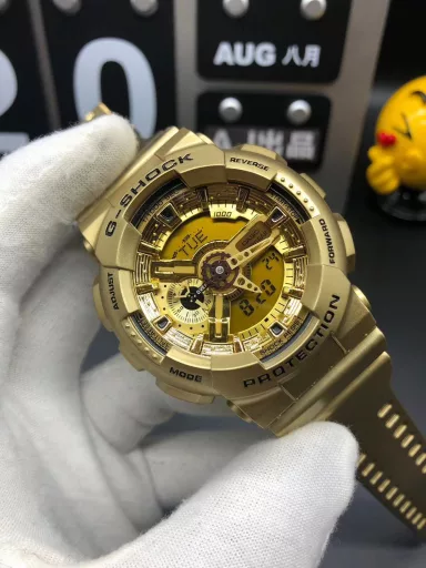 GA-110 Hand-raise Light Casio G-SHOCK--Classic shockproof dial design👍In stock and shipped immediately, 45-degree automatic hand-raise light function with strong visual impact🙈LCD liquid crystal display💡Stopwatch speed function accurate to 1/1000 second⌛Shockproof📣Anti-magnetic💥200 meters waterproof🏊48 city time📲Countdown⏳Alarm clock⏰Fully automatic calendar and other powerful functions