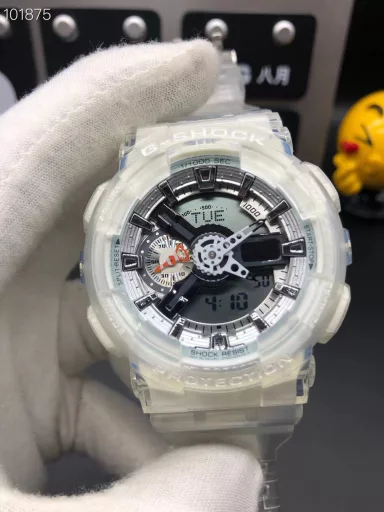 GA-110 Hand-raise Light Casio G-SHOCK--Classic shockproof dial design👍In stock and shipped immediately, 45-degree automatic hand-raise light function with strong visual impact🙈LCD liquid crystal display💡Stopwatch speed function accurate to 1/1000 second⌛Shockproof📣Anti-magnetic💥200 meters waterproof🏊48 city time📲Countdown⏳Alarm clock⏰Fully automatic calendar and other powerful functions