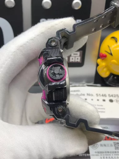 GA-400 hand-raise light Casio G-SHOCK--classic shockproof dial design👍In stock and shipped immediately, 45-degree automatic hand-raise light function with strong visual impact🙈LCD liquid crystal display💡Stopwatch speed function accurate to 1/1000 second⌛Shockproof📣Anti-magnetic💥200 meters waterproof🏊48 city time📲Countdown⏳Alarm clock⏰Fully automatic calendar and other powerful functions