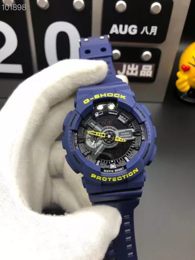 GA-110 Hand-raise Light Casio G-SHOCK--Classic shockproof dial design👍In stock and shipped immediately, 45-degree automatic hand-raise light function with strong visual impact🙈LCD liquid crystal display💡Stopwatch speed function accurate to 1/1000 second⌛Shockproof📣Anti-magnetic💥200 meters waterproof🏊48 city time📲Countdown⏳Alarm clock⏰Fully automatic calendar and other powerful functions