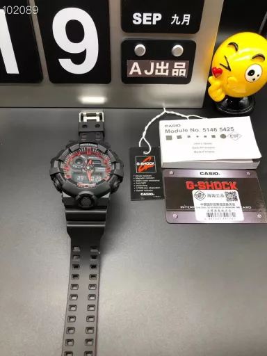 Hot selling GA-710 hand-raise light Casio G-SHOCK--classic shockproof dial design👍In stock and shipped immediately, 45-degree automatic hand-raise light function with strong visual impact🙈LCD liquid crystal display💡Stopwatch speed function accurate to 1/1000 second⌛Shockproof📣Anti-magnetic💥200 meters waterproof🏊48 city time📲Countdown⏳Alarm clock⏰Fully automatic calendar and other powerful functions📆