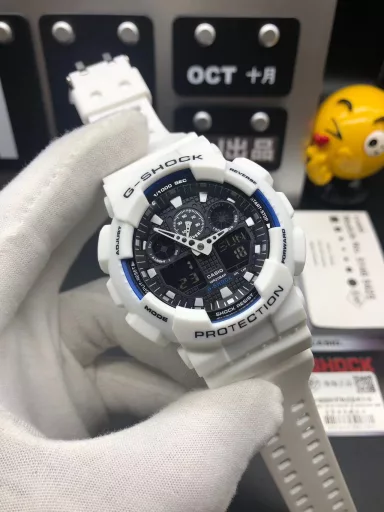 GA-110 Hand-raise Light Casio G-SHOCK--Classic shockproof dial design👍In stock and shipped immediately, 45-degree automatic hand-raise light function with strong visual impact🙈LCD liquid crystal display💡Stopwatch speed function accurate to 1/1000 second⌛Shockproof📣Anti-magnetic💥200 meters waterproof🏊48 city time📲Countdown⏳Alarm clock⏰Fully automatic calendar and other powerful functions