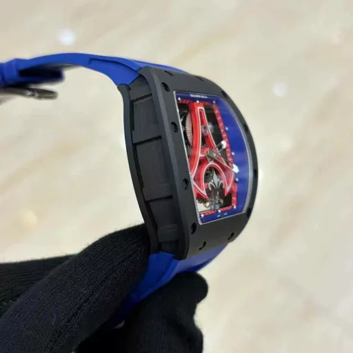 The latest model Richard Mille RM52-03 Tourbillon Super Watch, Eiffel Tower The French Paris Tower that you and I meet.Richard is limited to 10 pieces worldwide Paris Saint-GermainRichard RM I won’t buy popular models, I usually buy limited editions, do you understand what I mean? Richard Mille
