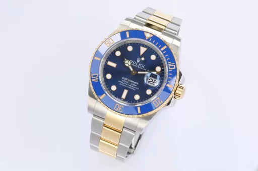 EW Rolex Submariner 41 series (original mold, size and thickness match the original)1⃣️Equipped with Rolex's new blue balance spring 3235 movement;2⃣️The same thickness as the original 12.5mm: watch diameter 41mm; ceramic bezel; sapphire crystal watch mirror;3⃣️Solid center axis; polished letter pins; top Swiss ice blue luminous, consistent with Rolex original luminous;4⃣️Highly transparent sapphire glass;5⃣️Top workmanship, each strap fits perfectly with the lugs, giving the highest comfort to the wrist;6⃣️18K gold ceramic letter bezel, durable and non-fading; (the manufacturer promises free replacement if it fades)Every extreme detail is the sincerity of EW factory's ingenuity!
