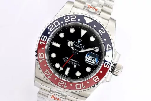 EW's most powerful Rolex Oyster Perpetual GMT-Master 40 series① Exclusively customized 3186 movement, can adjust the hour hand, can adjust the calendar by the hour hand, restore all the original functions, stable and reliable quality;② Bezel: high-tech integrated ceramic outer bezel, with platinum font; (upgraded red and blue bezel, the color is almost the same as the original)③ Case: the size and thickness are the same as the original, the thickness is only 12.5;④ Lettering: top Swiss ice blue luminous, polished letter nails, color matching;⑤ Glass: sapphire glass with 2.5 times magnifying glass effect, transparent glass;⑥ Steel strap: 904 stainless steel strap, each strap fits perfectly with the lugs, giving the wrist the highest comfort;EW products must be fine products, and every extreme detail is the sincerity of the EW factory's ingenuity development;