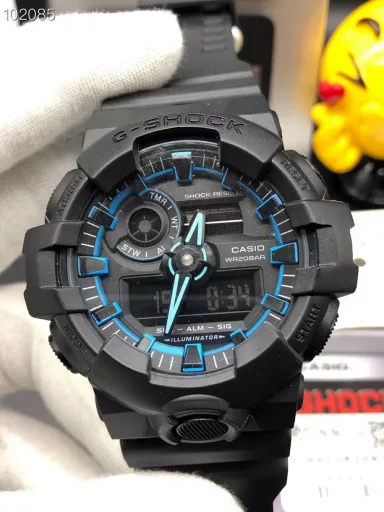 Hot selling GA-710 hand-raise light Casio G-SHOCK--classic shockproof dial design👍In stock and shipped immediately, 45-degree automatic hand-raise light function with strong visual impact🙈LCD liquid crystal display💡Stopwatch speed function accurate to 1/1000 second⌛Shockproof📣Anti-magnetic💥200 meters waterproof🏊48 city time📲Countdown⏳Alarm clock⏰Fully automatic calendar and other powerful functions📆