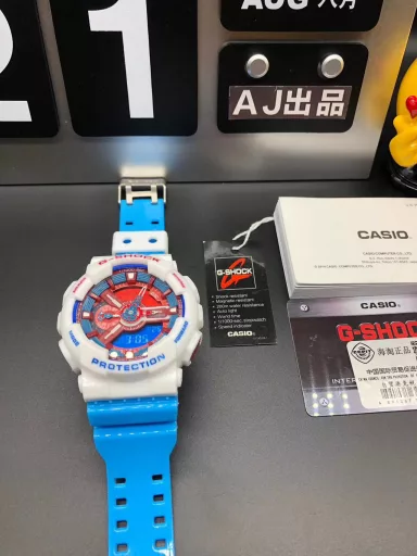GA-110 Hand-raise Light Casio G-SHOCK--Classic shockproof dial design👍In stock and shipped immediately, 45-degree automatic hand-raise light function with strong visual impact🙈LCD liquid crystal display💡Stopwatch speed function accurate to 1/1000 second⌛Shockproof📣Anti-magnetic💥200 meters waterproof🏊48 city time📲Countdown⏳Alarm clock⏰Fully automatic calendar and other powerful functions