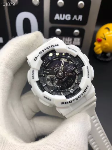 GA-110 Hand-raise Light Casio G-SHOCK--Classic shockproof dial design👍In stock and shipped immediately, 45-degree automatic hand-raise light function with strong visual impact🙈LCD liquid crystal display💡Stopwatch speed function accurate to 1/1000 second⌛Shockproof📣Anti-magnetic💥200 meters waterproof🏊48 city time📲Countdown⏳Alarm clock⏰Fully automatic calendar and other powerful functions