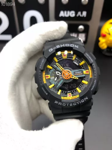 GA-110 Hand-raise Light Casio G-SHOCK--Classic shockproof dial design👍In stock and shipped immediately, 45-degree automatic hand-raise light function with strong visual impact🙈LCD liquid crystal display💡Stopwatch speed function accurate to 1/1000 second⌛Shockproof📣Anti-magnetic💥200 meters waterproof🏊48 city time📲Countdown⏳Alarm clock⏰Fully automatic calendar and other powerful functions