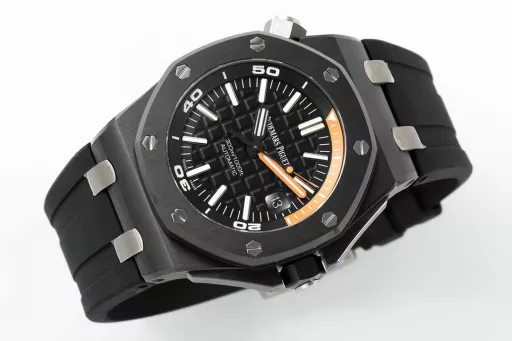 ZF factory creates a new ceramic art to create the ultimate black and white diving sports watch Audemars Piguet Royal Oak Offshore Series 15707 Series[Case] ​​42MM black and white ceramic is fired at high temperature and high pressure, with strong lines and fashionable colors, which is refreshing. The surface of the ceramic is brushed, making the appearance more tough and gorgeous, and continuing the consistent waterproof performance of the Royal Oak Offshore, ensuring reliability in diving sports. The diving timing display is a two-layer bezel inside the dial, which is controlled by the crown at 10 o'clock, and the crown at 3 o'clock controls the winding and adjustment time. Both are screw-in structures.[Dial] Decorated with the brand's traditional 