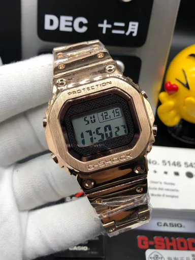 👍👍Original Casio G-SHOCK GMW-B5000 series, 35th anniversary limited edition electronic sports watch!  official price 5000+ overseas orders! 30 meters waterproof! Fashionable and versatile electronic watch! Top configuration, top network exclusive channel supply! Led lighting, daily alarm clock, hourly report, stopwatch, countdown, metal dial resin material/stainless steel strap, mineral glass, thickness 13mm case diameter 43.2mm
