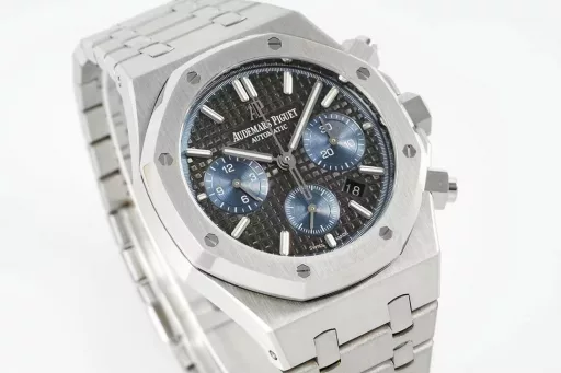 IPF new product is coming - Audemars Piguet 26331OR Royal Oak Multi-function Chronograph Mechanical Watch 41MM!Features: The case structure is consistent with the original authentic product, and the assembly method is consistent with the original, making the thickness thinner than before!The screw-in crown and the push-in chronograph button are consistent with the original, so it will not be fake at first glance! (Different from the market chronograph and reset buttons, which can only be pressed after the knob)1⃣️[Movement] 7750 modified original movement 6-digit small seconds The function is consistent with the original!2⃣️[Watch mirror] The mirror surface is the same as the original one. The sapphire glass mirror surface is placed at the same angle as the original, maintaining the same transparent brightness and consistent anti-glare effect!3⃣️[Case] ​​The case is made of stainless steel, using the original data to open the mold, top-level polishing, whether it is the texture or the texture, it is close to the original. After brushing and partial polishing, it flickers and shows a unique temperament of exquisiteness and toughness!4⃣️【Head grain】The most user-friendly loose head grain buffer ensures a better fit on the wrist and more comfortable to wear.5⃣️【Dial】Restores the exquisiteness of the authentic dial, the three-dimensional and neat 
