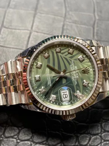 vs36 new green palm diamond engraved diaryDandong 3235 movement, kinetic energy 70 hours ➕