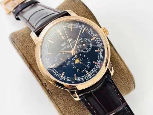 The highest version on the market, Vacheron Constantin Historical Masterpiece Series 3100V/000R_B422 Perpetual Calendar Multi-Function Watch!1⃣️Equipped with the same movement as the original, the balance wheel is exactly the same as the original, and all functions can be used normally.2⃣️Improved the curvature of the four corners of the case, the dial color curvature is more consistent, the 12 scales are polished more delicately, and the overall look is closer to the counter!3⃣️Paired with Italian cowhide to make the wrist more comfortable!TWS Factory boutique replica, please appreciate your appreciation