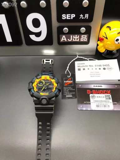 Hot selling GA-710 hand-raise light Casio G-SHOCK--classic shockproof dial design👍In stock and shipped immediately, 45-degree automatic hand-raise light function with strong visual impact🙈LCD liquid crystal display💡Stopwatch speed function accurate to 1/1000 second⌛Shockproof📣Anti-magnetic💥200 meters waterproof🏊48 city time📲Countdown⏳Alarm clock⏰Fully automatic calendar and other powerful functions📆