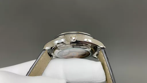 GR Factory 🌐 New Product After 3 years of research on the Jaeger-LeCoultre Master full-function perpetual calendar mechanical movement, the Jaeger-LeCoultre Master perpetual calendar automatic mechanical watch was reproduced. With the concept of not counting time and cost, the imported 9015 movement was used to restore the integrated machine complex function 868 movement. All functions are consistent with the official one! 1: Perpetual calendar function