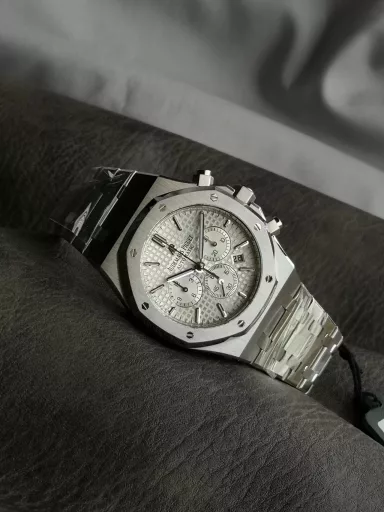 OM: Audemars Piguet Royal Oak 26331ST.OO.1220ST.01 watch, stainless steel bracelet case, blue panda dial, equipped with 2385 automatic mechanical chronograph, 41 mm.