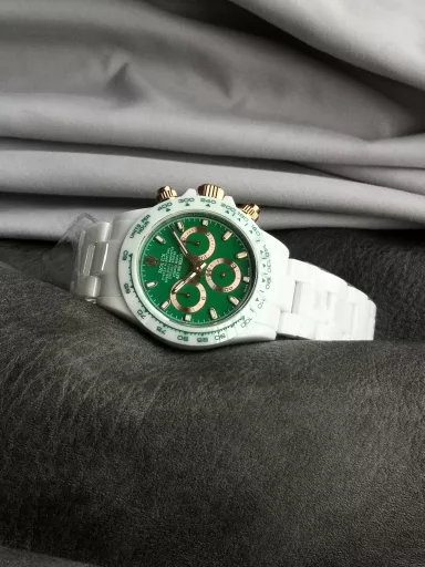 Accepting reservations [rose][rose][rose]N6 Factory super cost-effective [strong] belongs to the AET company co-branded ceramic Daytona series:① Using Dandong 4131 exclusive movement trial version 4801 machine, currently the most stable version of 4131 movement, zero repair, super stable [rose]② Imported nano solid core ceramic material, after continuous testing, the material is not easy to break, and is cut-resistant, wear-resistant, and anti-fouling [rose]③ All literal colors are infinitely close to the original color [rose]④ It has 5 color schemes, Bis Abu Dhabi Bis Kai Green, Racing Green, Sakura Pink, Panda White Series, quality online, absolutely super cost-effective watch [rose]