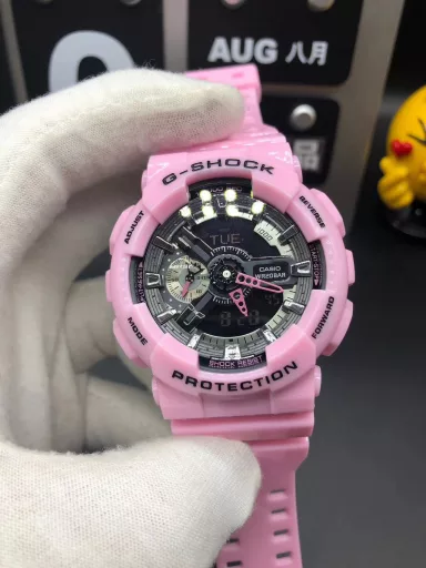 GA-110 Hand-raise Light Casio G-SHOCK--Classic shockproof dial design👍In stock and shipped immediately, 45-degree automatic hand-raise light function with strong visual impact🙈LCD liquid crystal display💡Stopwatch speed function accurate to 1/1000 second⌛Shockproof📣Anti-magnetic💥200 meters waterproof🏊48 city time📲Countdown⏳Alarm clock⏰Fully automatic calendar and other powerful functions