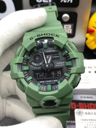 Hot selling GA-710 hand-raise light Casio G-SHOCK--classic shockproof dial design👍In stock and shipped immediately, 45-degree automatic hand-raise light function with strong visual impact🙈LCD liquid crystal display💡Stopwatch speed function accurate to 1/1000 second⌛Shockproof📣Anti-magnetic💥200 meters waterproof🏊48 city time📲Countdown⏳Alarm clock⏰Fully automatic calendar and other powerful functions