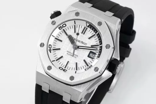 IPF creates classics - the king of diving, Audemars Piguet 15710! 3120 integrated movement, creating the strongest replica inside and outsideThe case is polished multiple times, just to match the angular data, and the material feels consistent;The strongest movement plate is polished, and the color is automatically supported by 18K rose gold with special color adjustment;The most user-friendly loose head grain buffer area ensures that it matches the original design;The most three-dimensional and neat disk 