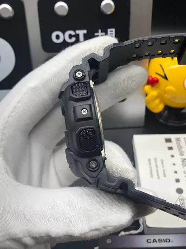 GA-110 Hand-raise Light Casio G-SHOCK--Classic shockproof dial design👍In stock and shipped immediately, 45-degree automatic hand-raise light function with strong visual impact🙈LCD liquid crystal display💡Stopwatch speed function accurate to 1/1000 second⌛Shockproof📣Anti-magnetic💥200 meters waterproof🏊48 city time📲Countdown⏳Alarm clock⏰Fully automatic calendar and other powerful functions