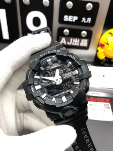 Casio Casio transparent G-SHOCK GA-700 sports men's electronic watch men's watch gshock Watch mirror material: mineral tempered glass mirror Series: G-SHOCK series Movement type: quartz movement Additional functions: 24-hour indication alarm calendar week display month display Movement type: quartz movement Dial vertical diameter: 57.5MM/horizontal diameter: 53.4mm/thickness: 18.4mm