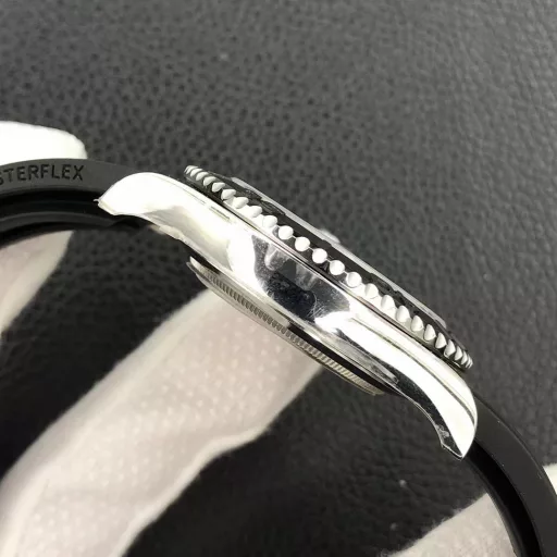 42MM White Yacht The real 3235 all-in-one machine has arrived‼ ️Not the 3135 modified machine on the market‼ ️It is not a splint machine, all original universal accessories, each with an independent code, one card, one number, no duplication