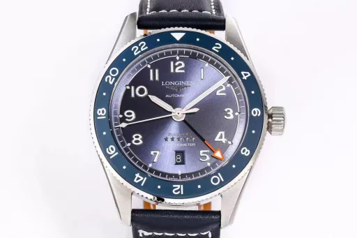 Longines launches the new Spirit Pioneer ZuIu Time watch!1⃣️Diameter 42 mm, frosted lettering, frosted ceramic bezel, bidirectional rotation, synchronized with the official website!2⃣️The bezel is decorated with black, green and blue ceramic inlays, marked with 24-hour scale and Super-LumiNova fluorescent inverted triangle, indicating the time information of the second time zone.3⃣️The disk is also decorated with a flying wing hourglass pattern and five star reliefs. There is a date window at 6 o'clock.4⃣️The sapphire crystal mirror is slightly arched, and both the inside and outside are treated with anti-glare coating. The bidirectional rotation is precise and smooth. The watch is equipped with a screw-in crown that is easy to grip and adjust, and the sealed case back is fixed by 6 screws, with excellent water resistance of 100 meters.5⃣️Stainless steel bracelet or brown/yellow/blue Italian calfskin, with a safety buckle, excellent, comfortable and sturdy.6⃣️The 2836 movement is modified into the original L844.4 automatic winding movement, which can provide up to 48 hours of power reserve and is certified by the Swiss Official Observatory (COSO).Welcome all watch friends to appreciate it!