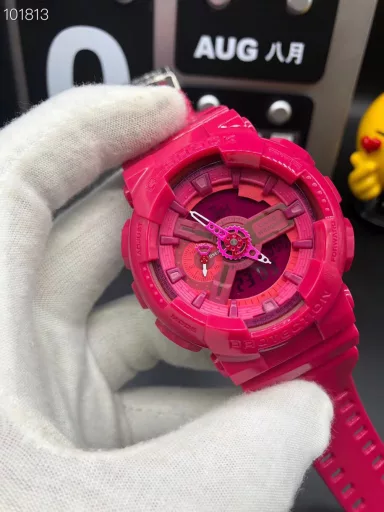 GA-110 Hand-raise Light Casio G-SHOCK--Classic shockproof dial design👍In stock and shipped immediately, 45-degree automatic hand-raise light function with strong visual impact🙈LCD liquid crystal display💡Stopwatch speed function accurate to 1/1000 second⌛Shockproof📣Anti-magnetic💥200 meters waterproof🏊48 city time📲Countdown⏳Alarm clock⏰Fully automatic calendar and other powerful functions