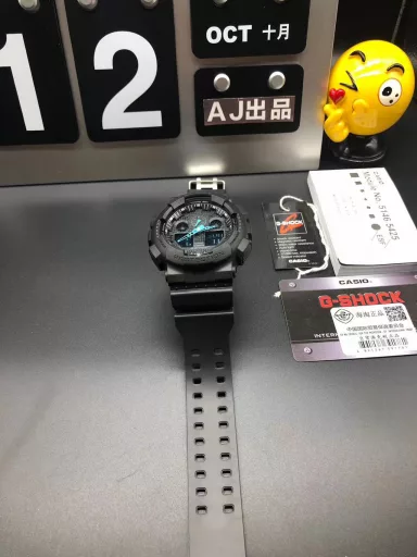 GA-110 Hand-raise Light Casio G-SHOCK--Classic shockproof dial design👍In stock and shipped immediately, 45-degree automatic hand-raise light function with strong visual impact🙈LCD liquid crystal display💡Stopwatch speed function accurate to 1/1000 second⌛Shockproof📣Anti-magnetic💥200 meters waterproof🏊48 city time📲Countdown⏳Alarm clock⏰Fully automatic calendar and other powerful functions