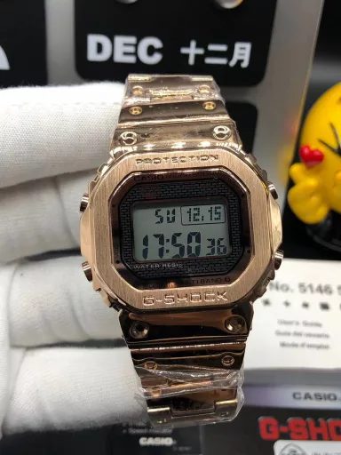 👍👍Original Casio G-SHOCK GMW-B5000 series, 35th anniversary limited edition electronic sports watch!  official price 5000+ overseas orders! 30 meters waterproof! Fashionable and versatile electronic watch! Top configuration, top network exclusive channel supply! Led lighting, daily alarm clock, hourly report, stopwatch, countdown, metal dial resin material/stainless steel strap, mineral glass, thickness 13mm case diameter 43.2mm
